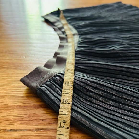 Free People Gray Accordion Metallic Dress Shorts Flouncy Flowy Sheer  L - Picture 10 of 10